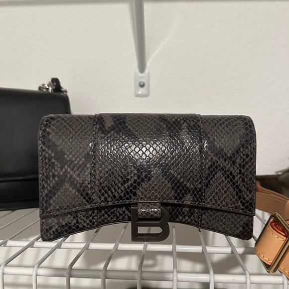 Balenciaga wallet on a chain (used once) - Picture 1 of 6